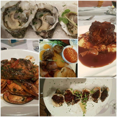 Emerald Room Restaurant - Pubs and Clubs 0