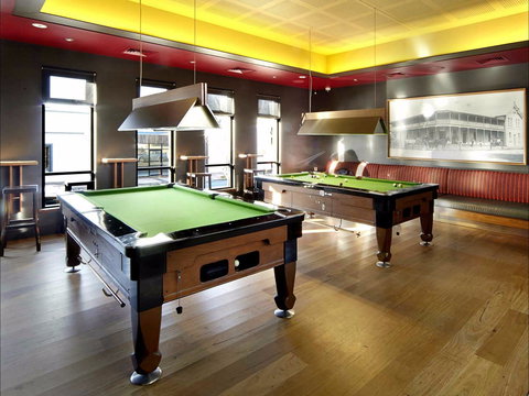 Imperial Hotel - Go Out 0