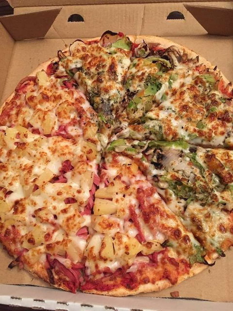 Johnny Boys Pizza - Mentone - Go Out 0