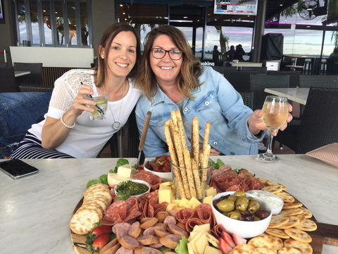 Mulwala Water Ski Club Dining - Go Out 1