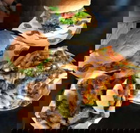 Newy Burger Co - Go Out