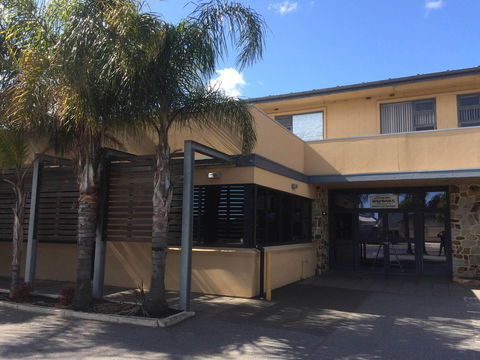 Seaton Hotel - Pubs and Clubs 0