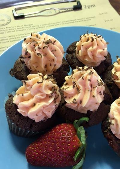 Cuisines - Pubs and Clubs 20