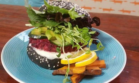 Cuisines - Pubs and Clubs 8