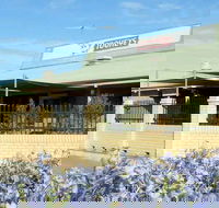Attfield Tavern - Pubs and Clubs