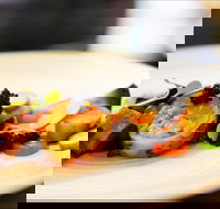 Lolo and Lola - Pubs and Clubs