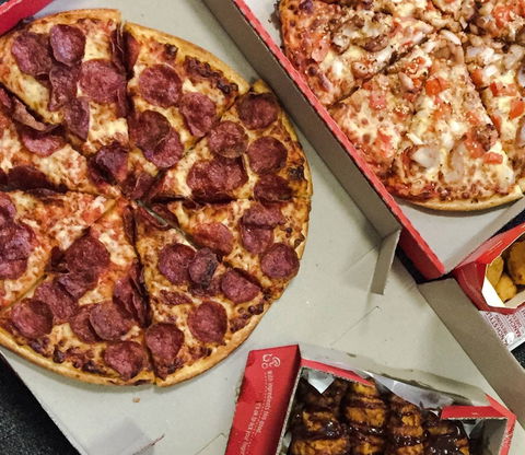 Pizza Hut - Narre Warren - Pubs and Clubs 0