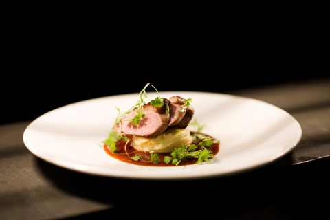 Tides Restaurant And Bar - Pubs and Clubs 1