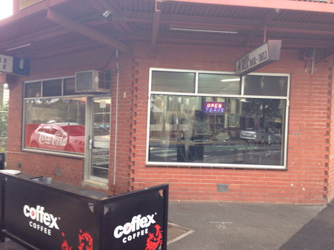 Magpie Deli - Go Out 0