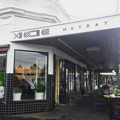 Round About Cafe - Go Out 0