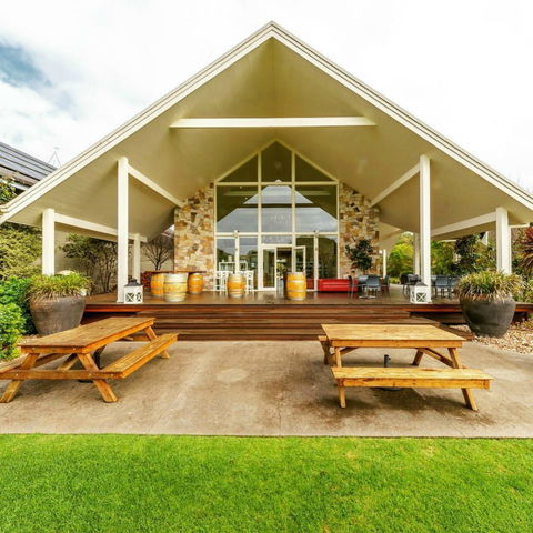 Flametree Wines - Pubs and Clubs 0