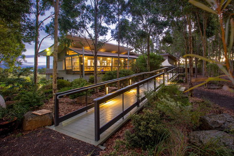 Merne At Lighthouse - Go Out 0