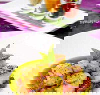 Aki's - Go Out