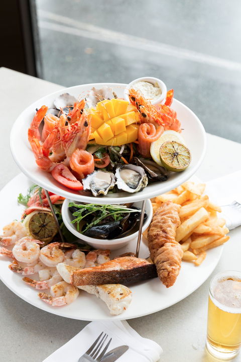 Lorne Hotel - Go Out 1