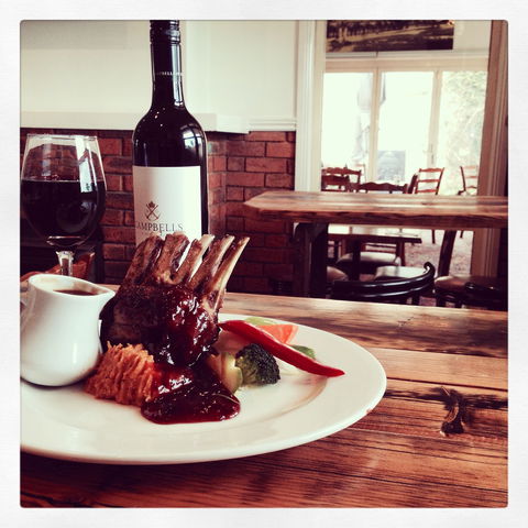 Royal Mail Hotel Mulwala - Go Out 1