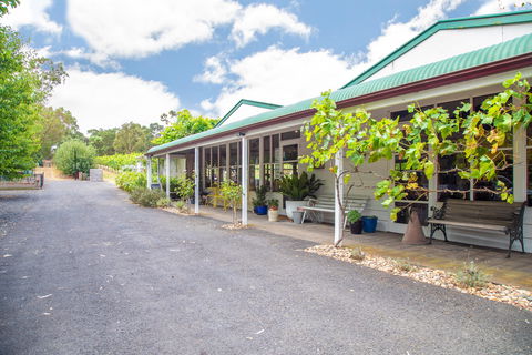 The Apple Farm - Pubs and Clubs 1