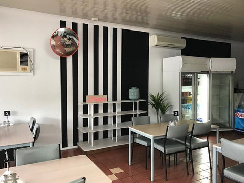 Cafe On West - Closed - Go Out 0