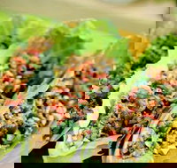 Golden Square Hotel - Go Out