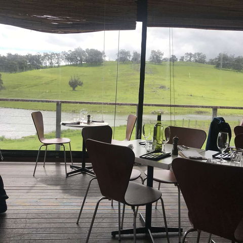 Hackersley - Pubs and Clubs 0