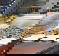 Tinnies Pies - Pubs and Clubs