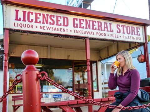 Macarthur General Store - Pubs and Clubs 0