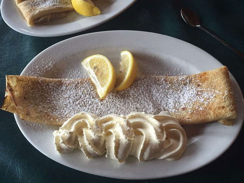 Mount Elephant Pancakes - Go Out 0