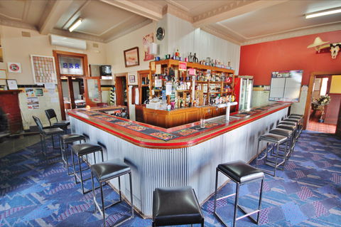 Railway Hotel Bribbaree - Go Out 2