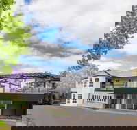 The Glasshouse and Bergin Lounge at Clouds Montville - Go Out