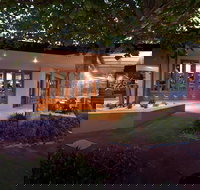 Bad Apples Bar - Pubs and Clubs