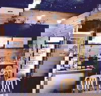 Magic Momo Kafe - Pubs and Clubs