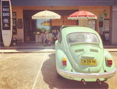 Single Fin Canteen And Goods - Go Out 0