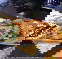 Sporties Hotel - Go Out