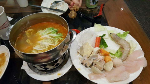 Hazel Tea Shop - Surfers Paradise - Pubs and Clubs 0