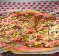 Lucky's Pizzeria - Pubs and Clubs