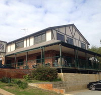 Vernon Arms Tavern - Pubs and Clubs