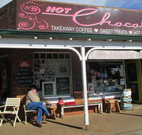 Hot Chocolatte - Pubs and Clubs