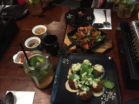 Table By S - Go Out 0