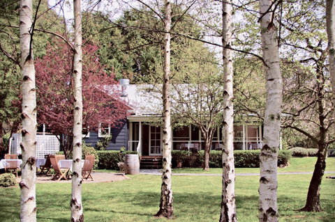 Laggan Pantry - Pubs and Clubs 2