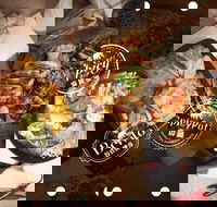 Zoo Family - Pubs and Clubs