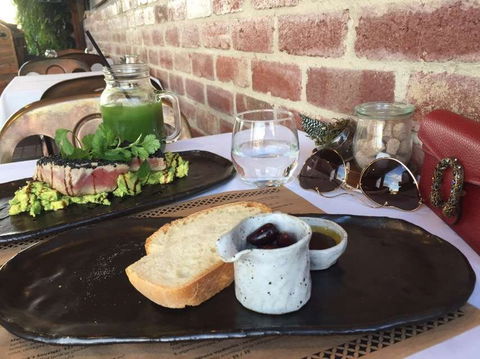 Mr Nick's Kitchen & Coffee Bar - Pubs and Clubs 0