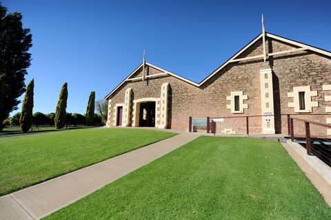 Wynns Coonawarra Estate Cellar Door - Go Out 0