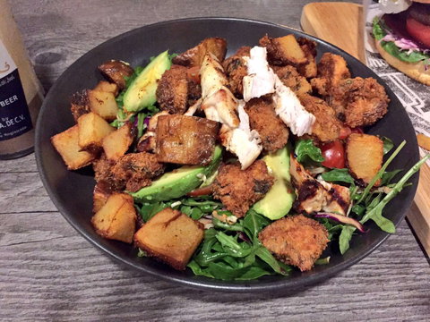 Hog's Australia's Steakhouse - Terrigal - Go Out 0