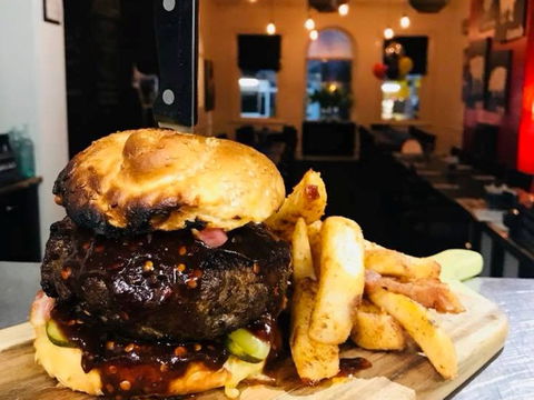 Imperial Hotel Cowra - Go Out 1
