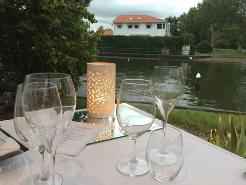 Noosa Waterfront - Go Out 0