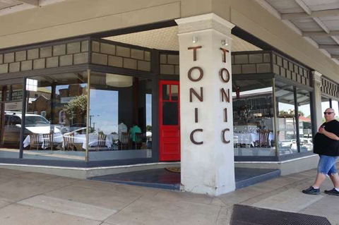 Tonic - Pubs and Clubs 0