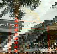 Boss Brown Coffee Shop - Go Out