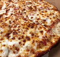 Domino's - Pubs and Clubs