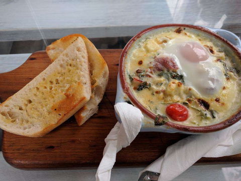 Urth Cafe And Bar - Pubs and Clubs 0
