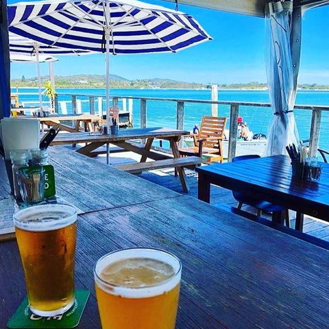 Hamiltons Oyster Bar - Pubs and Clubs 0