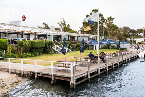 Metung Hotel - Go Out 1